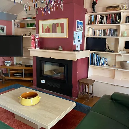 Domaine De Bollana-crete Vakantiehuis *